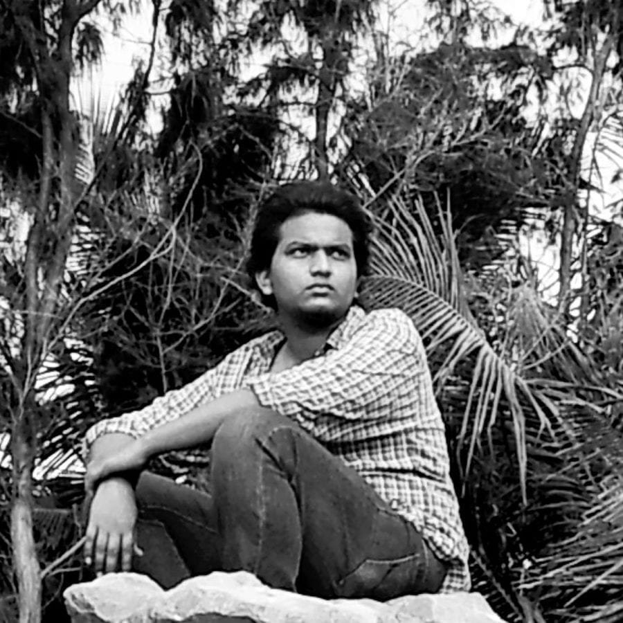 Sujith Puthran, artist and founder of Grid Maker Pro